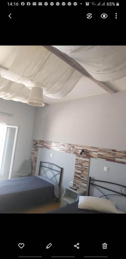 Meltemi Apartment Posidhonía Екстериор снимка
